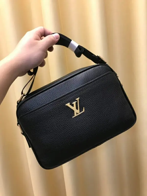 louis vuitton aaa homme mini sac a main s_120a751